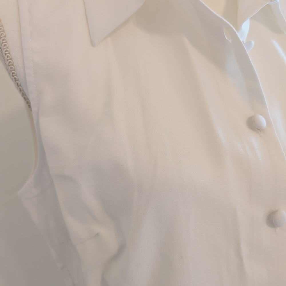 NWOT Pomander Place White Sleeveless Ashlen Rayon Peplum Top Size M - Picture 5 of 5